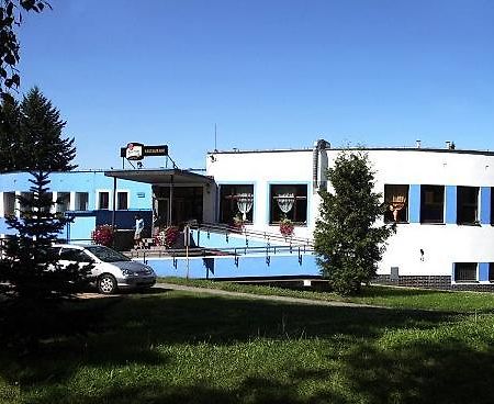 Hotel Rozvoj Klatovy Εξωτερικό φωτογραφία