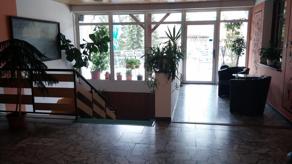 Hotel Rozvoj Klatovy Εξωτερικό φωτογραφία