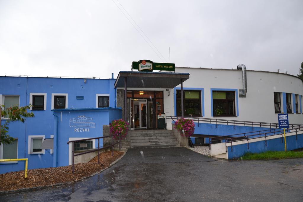 Hotel Rozvoj Klatovy Εξωτερικό φωτογραφία